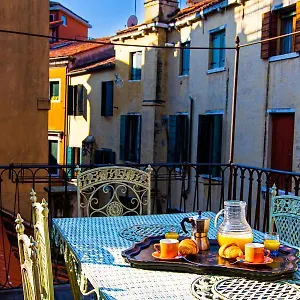 https://la-terrazza-di-san-marco-luxury-apartment.hotelinveneto.com