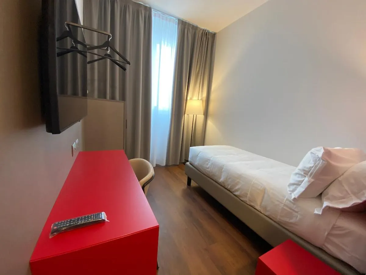 Amedia Milan, Trademark Collection By Wyndham Hotel