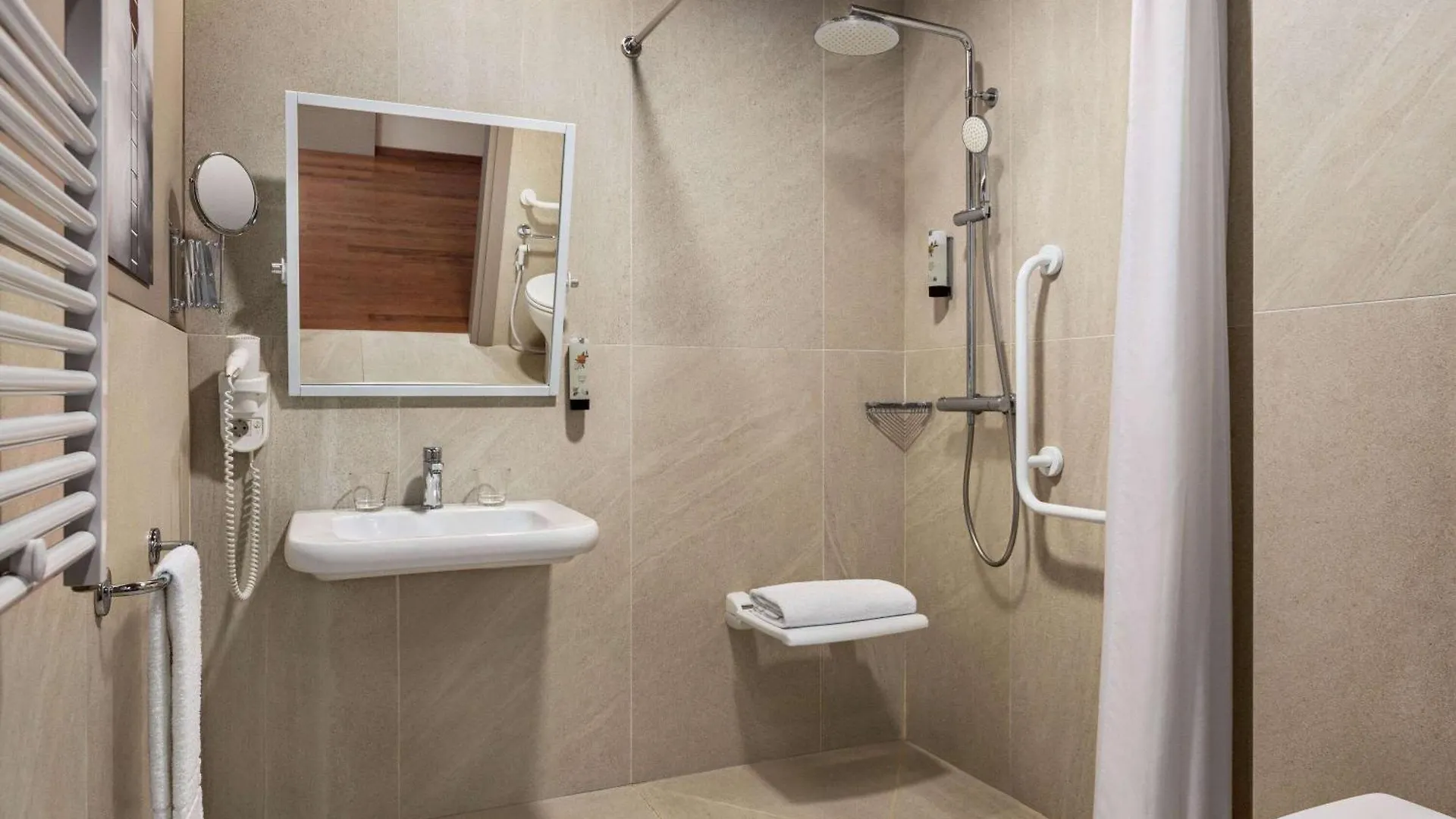 Amedia Hotel Milan, Trademark Collection By Wyndham